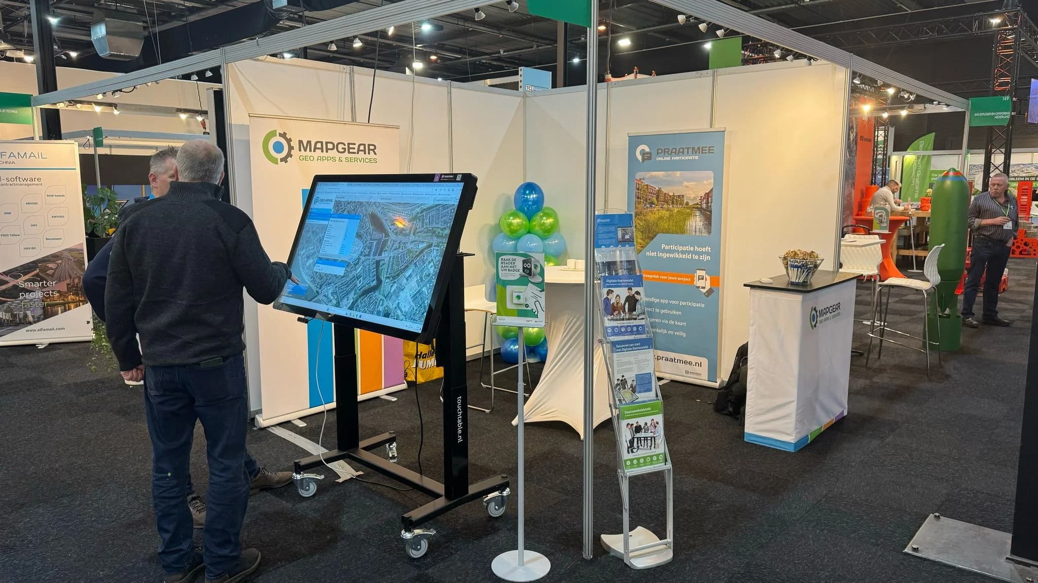 TouchTable Messestand-Setup