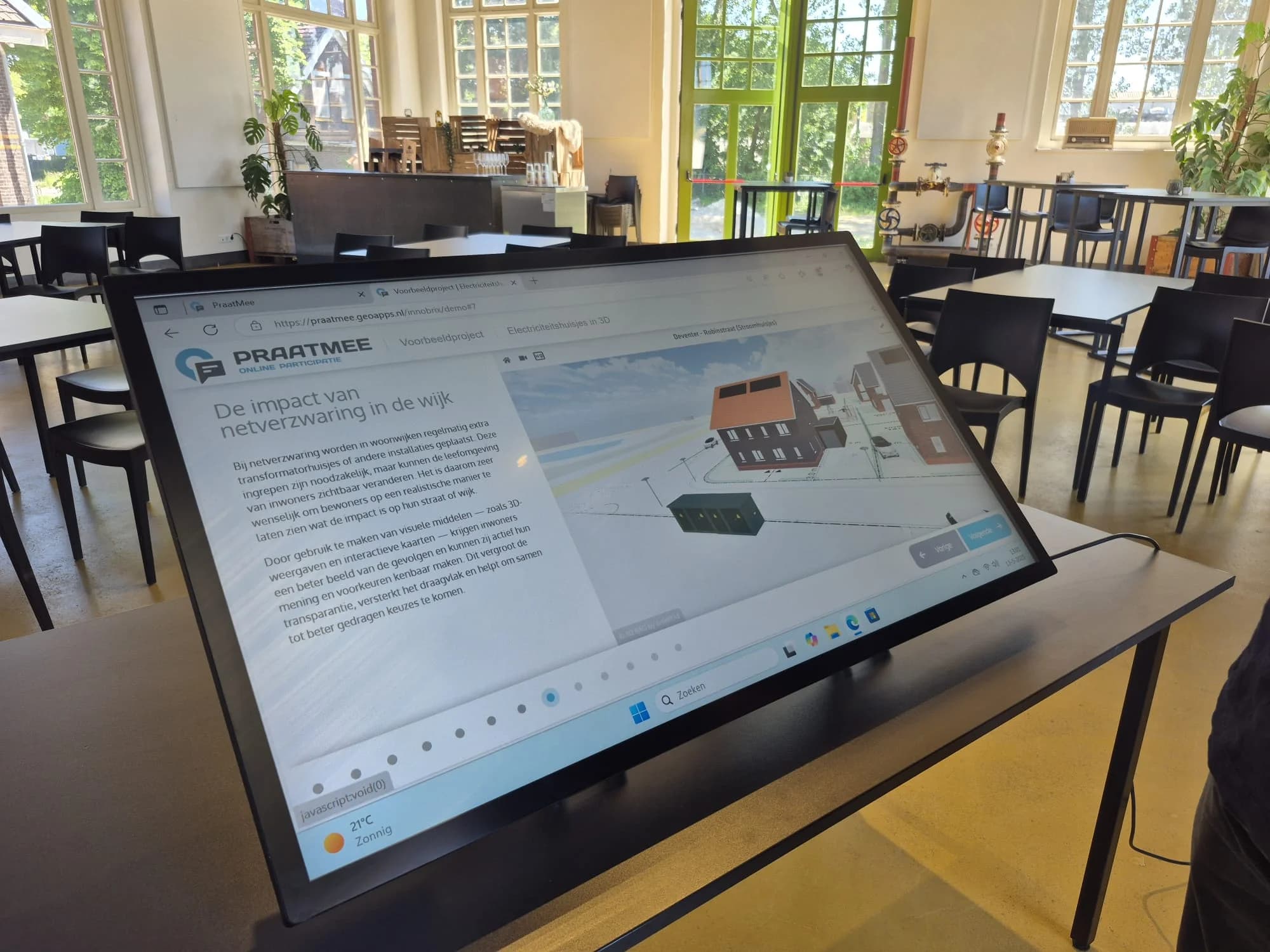 TouchTable Go - Tragbare klappbare 4K interaktive Multi-Touch-Tafel für mobile Präsentationen und Events