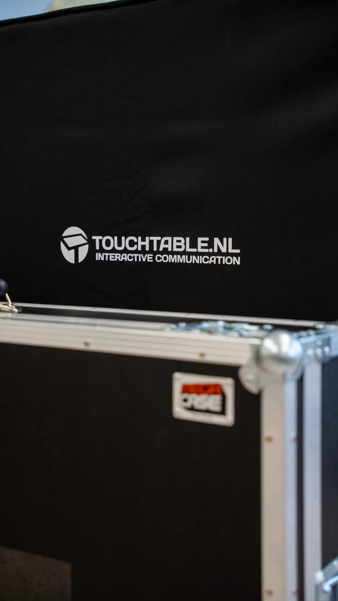 TouchTable Go verpackt im Transportkoffer