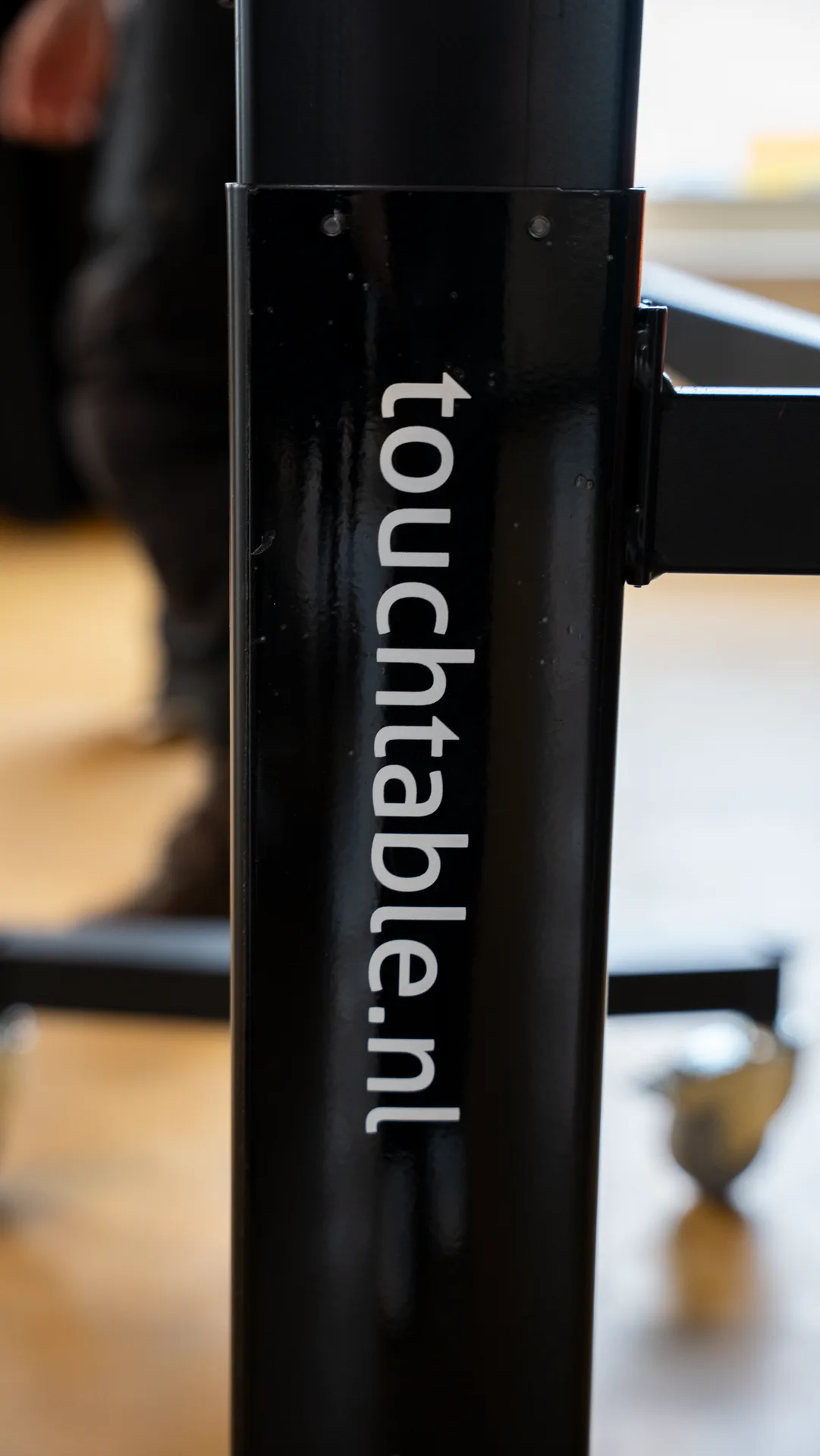 TouchTable Standard logo detail